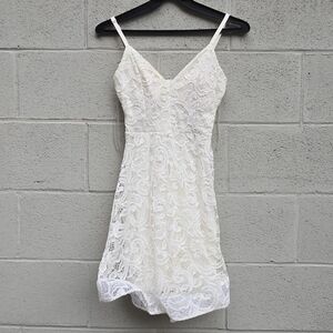 Elegant White Lace Dress